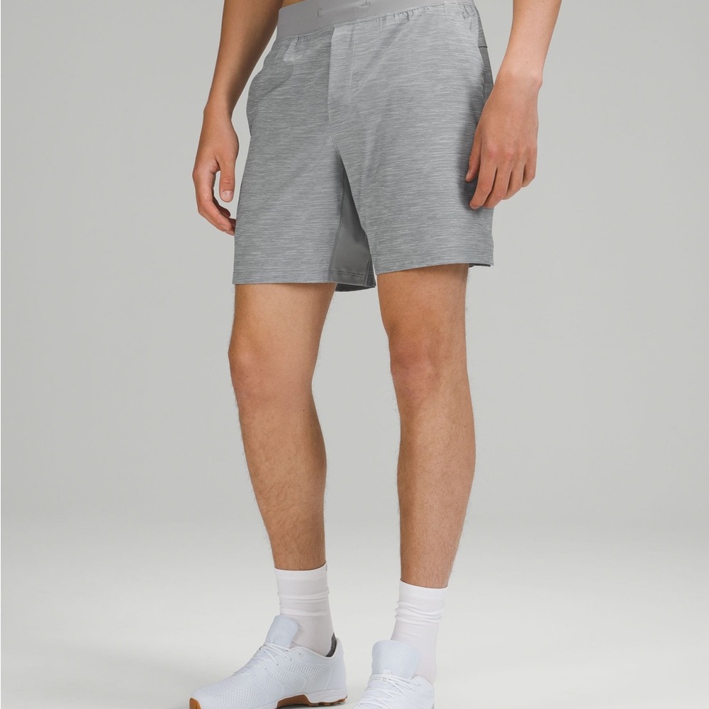 T.H.E Linerless Short Lululemon Heather Grey 7”